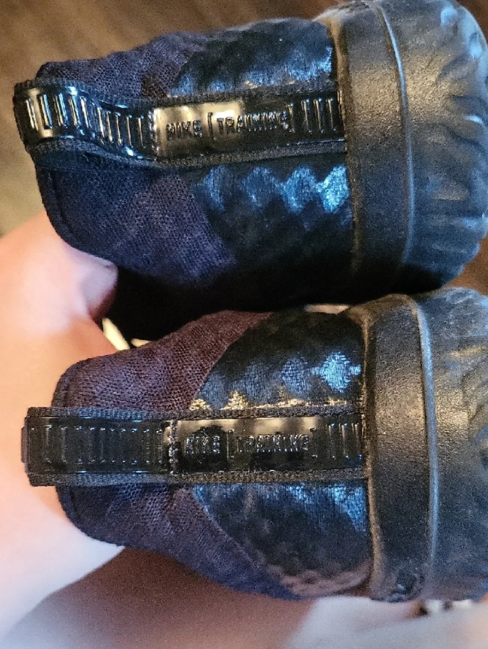Nike Navy/Black Women's Athletic Lace-Up Sneakers - Picture 6 of 7